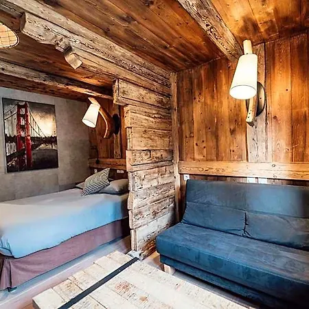 Du Mont-charvin & 4* 크레볼랑